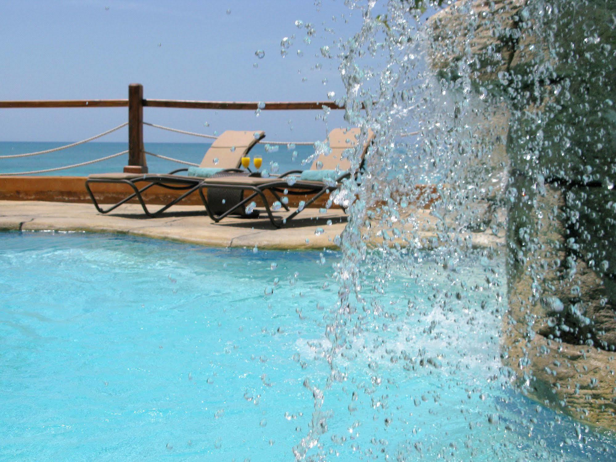 Marley Resort & Spa Нассау Екстер'єр фото